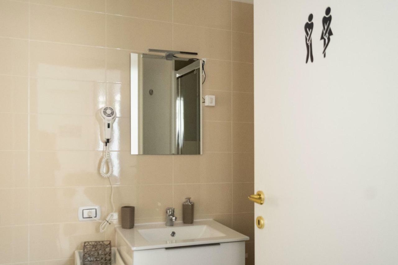 A Casa Di Giulia Hotel Naples Luaran gambar